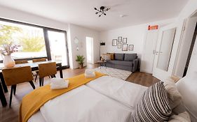 Come4Stay Passau - Apartment Seidenhof I voll ausgestattete Küche I Balkon I Badezimmer